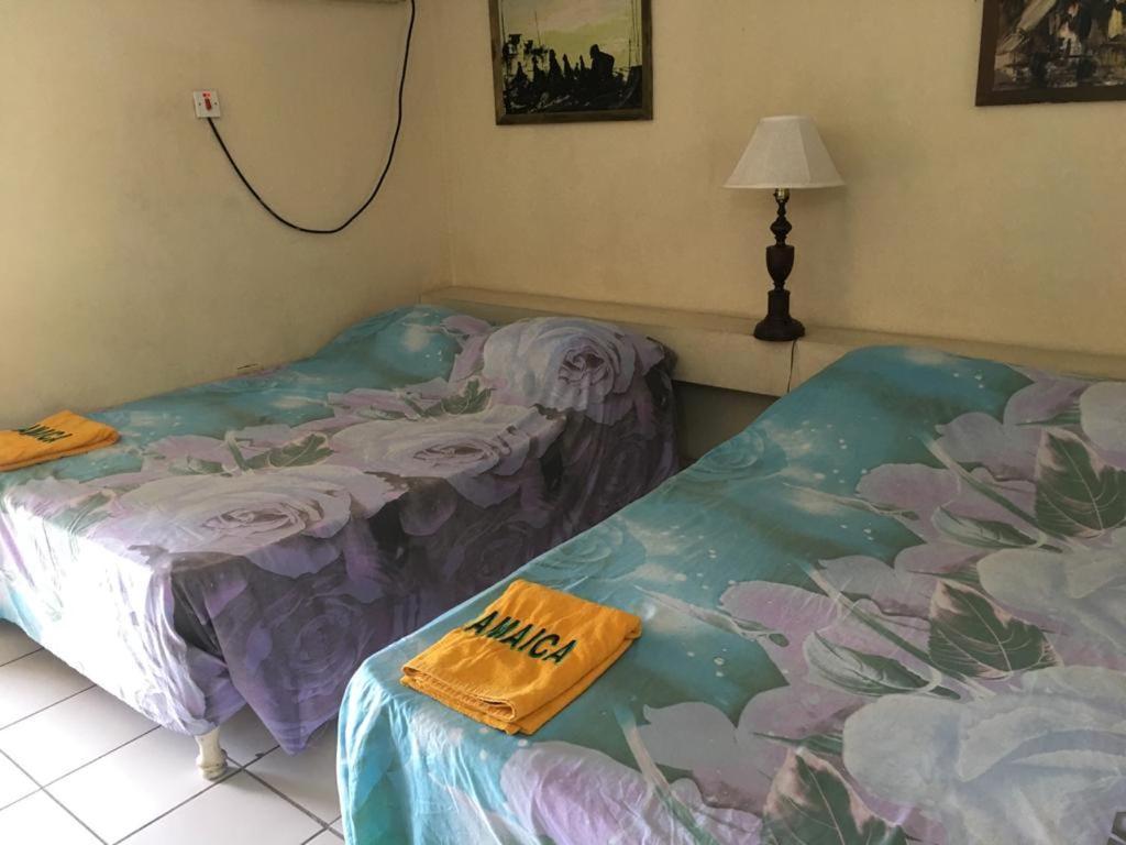 Deluxe Montego Bay Club Studio & Suites Extérieur photo