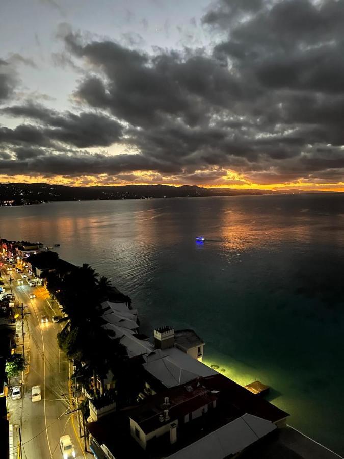 Deluxe Montego Bay Club Studio & Suites Extérieur photo