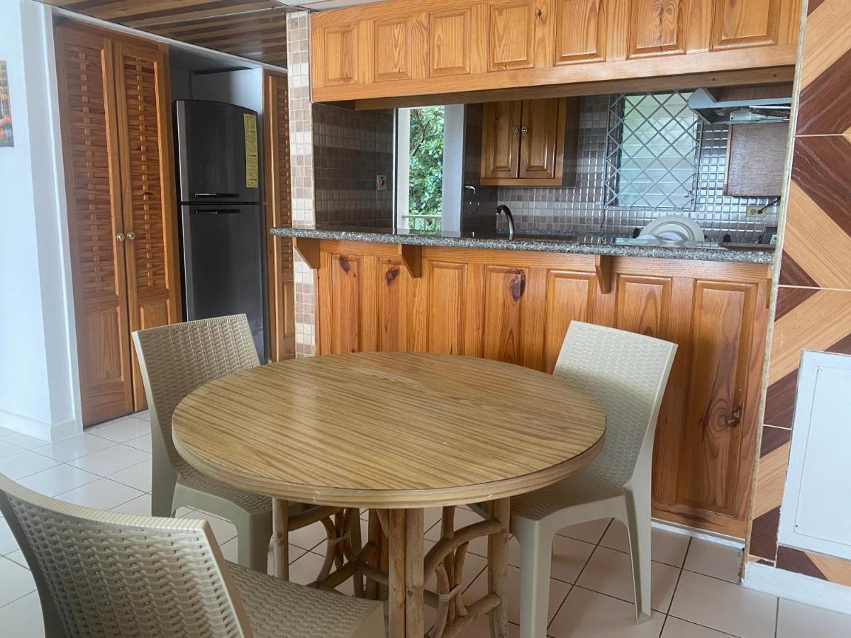 Deluxe Montego Bay Club Studio & Suites Extérieur photo