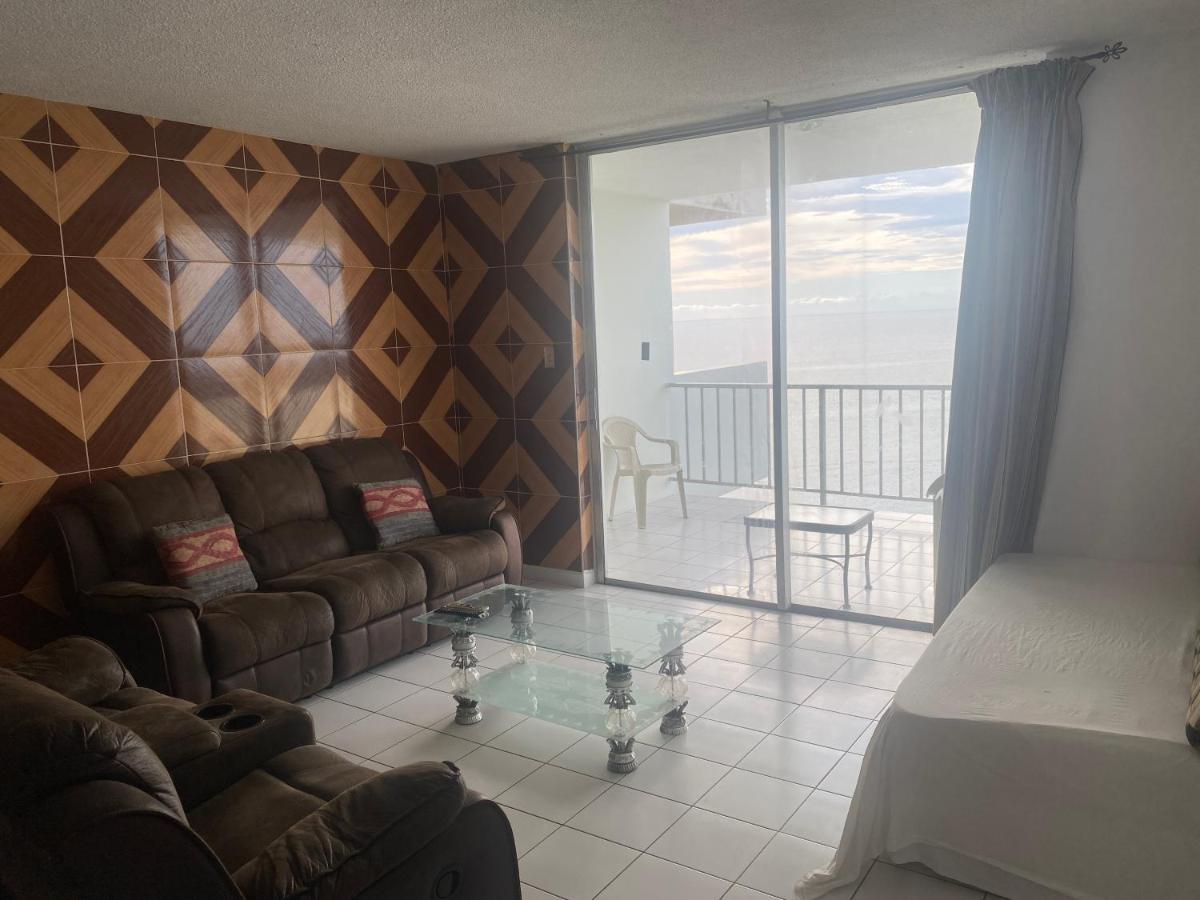 Deluxe Montego Bay Club Studio & Suites Extérieur photo