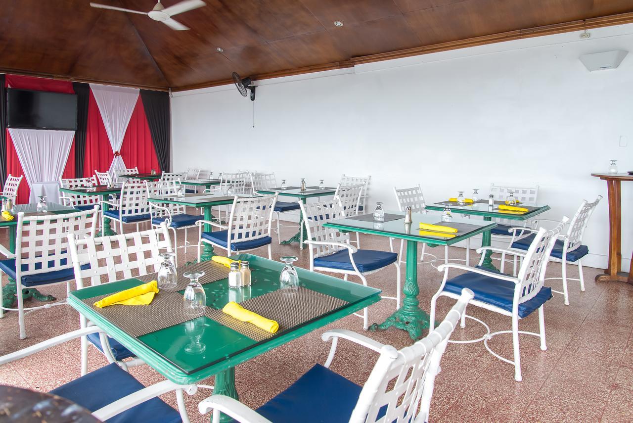 Deluxe Montego Bay Club Studio & Suites Extérieur photo