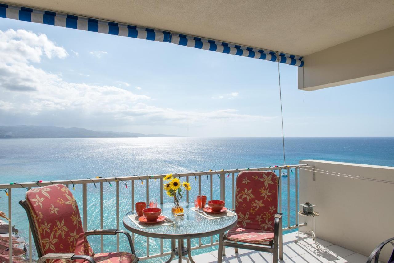 Deluxe Montego Bay Club Studio & Suites Extérieur photo